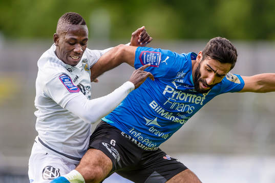 Bläddra bland fler bilder av Fotboll, Allsvenskan, Halmstad - GIF Sundsvall