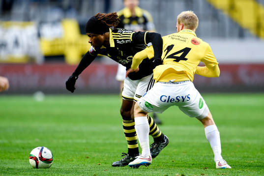 s Mohamed Bangura och Falkenbergs Per Karlsson
