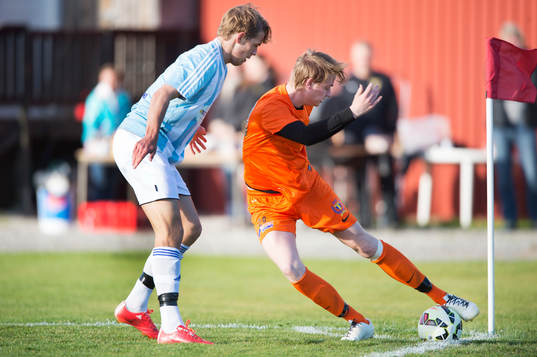 Kamp vid hörnflaggan mellan kompisarna IFK Hässleholms