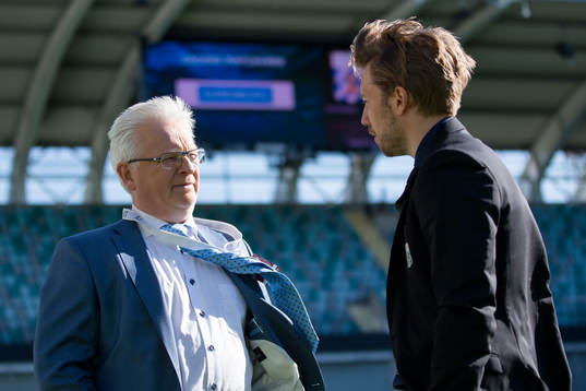 Cmores expertkommentator Hasse Backe i samtal med IFK