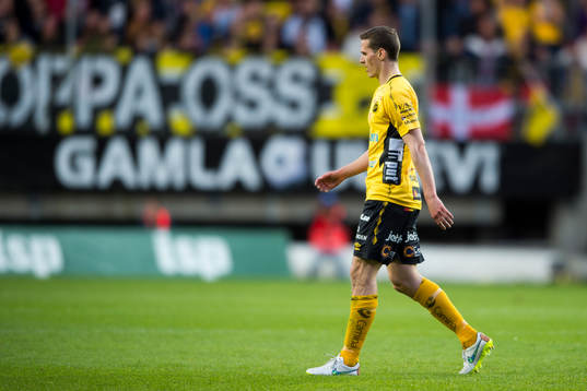 Elfsborgs Jon Jönsson vandrar av planen