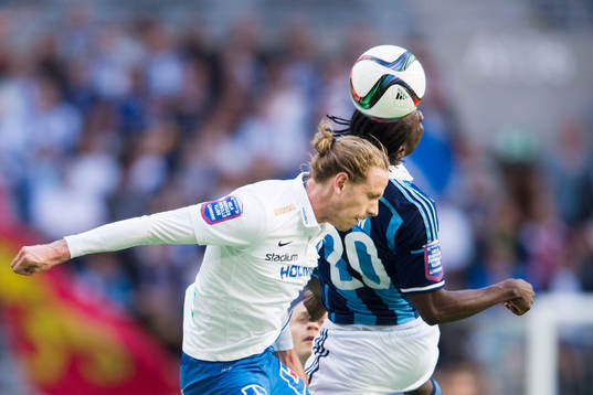 Norrköpings Andreas Hadenius och Djurgårdens Sam Johnson