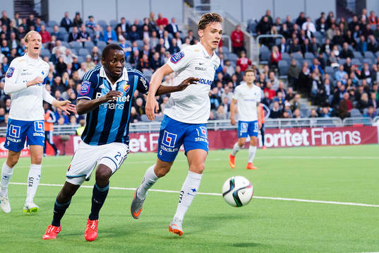Djurgårdens Nyasha Mushekwi och Norrköpings Linus