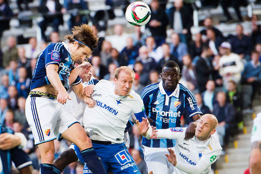 Djurgårdens Jesper Arvidsson och Omar Colley samt