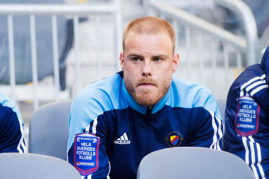 Djurgårdens Fredrik Stenman på bänken