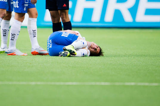 Norrköpings Nikola Tkalcic har ont