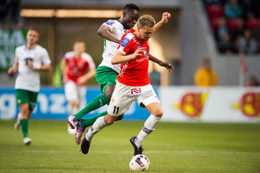 Kalmars Jonathan Ring och Hammarbys Amadaiya Rennie