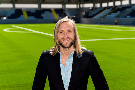 Marcus Jodin, BK Häckens marknadschef, på  Häckens nya