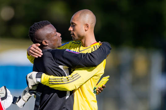 Varbergs Thomas Boakye gratuleras