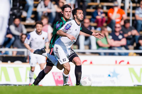 Varbergs Robin Tranberg och Östersunds Brwa Hekmat Nouri