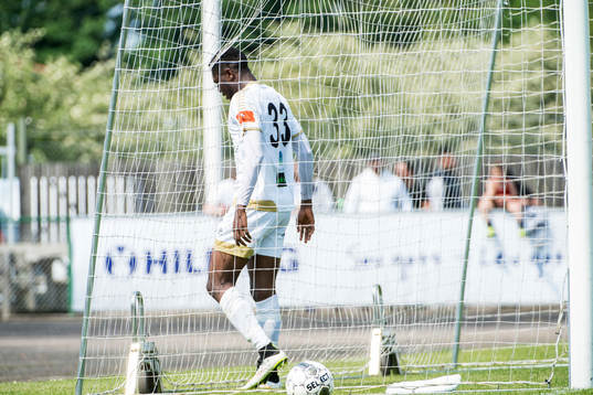 FC Rosengårds Dennis Antwi deppar