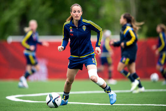 Sveriges Kosovare Asllani