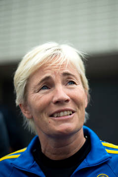 Sveriges assisterande förbundskapten Lilie Persson blir