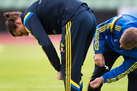 Sveriges Zlatan Ibrahimovic vill ha shorts så då klipps