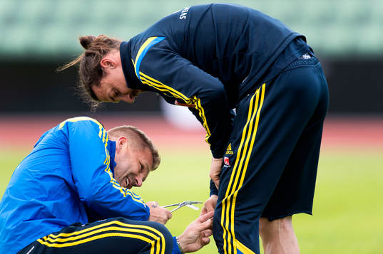 Sveriges Zlatan Ibrahimovic vill ha shorts så då klipps