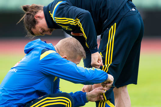 Sveriges Zlatan Ibrahimovic vill ha shorts så då klipps