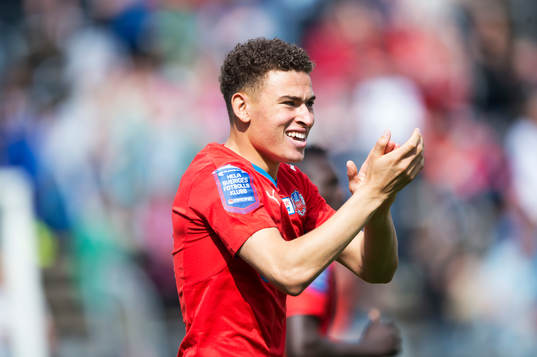 Helsingborgs Jordan Larsson har gjort 1-0 och jublar i