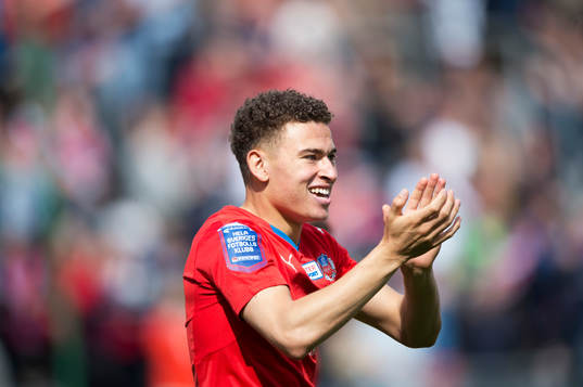 Helsingborgs Jordan Larsson har gjort 1-0 och jublar i