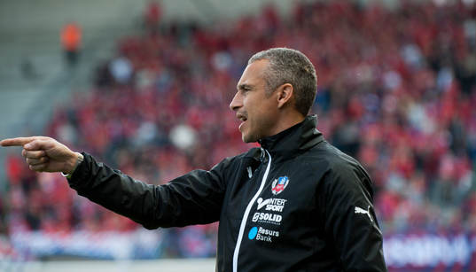 Helsingborgs tränare Henrik Larsson i matchen i