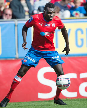 Helsingborgs Lalawele Atakora i matchen i allsvenskan