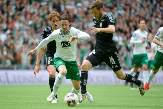 Hammarbys Linus Hallenius och IFK Göteborgs Thomas Rogne