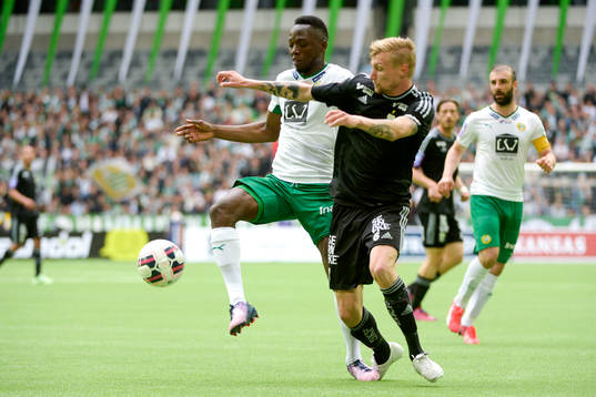 Hammarbys Amadaiya Rennie och IFK Göteborgs Sebastian