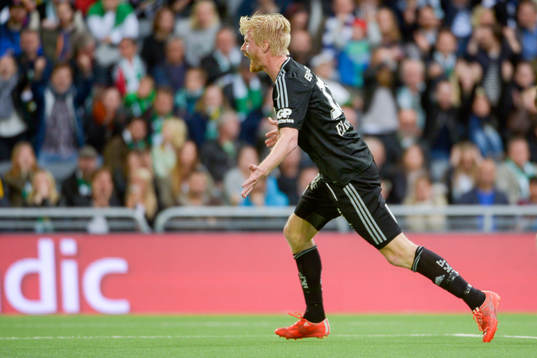 IFK Göteborgs Thomas Mikkelsen jublar