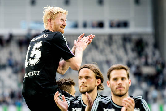 IFK Göteborgs Thomas Mikkelsen jublar