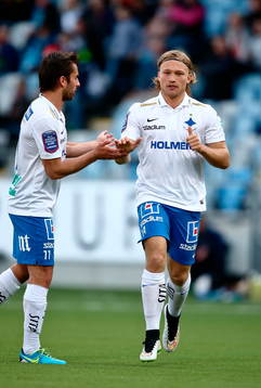 Norrköpings Nicklas Bärkroth byts in för första gången