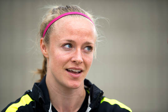 s Becky Sauerbrunn på en presskonferens innan en träning