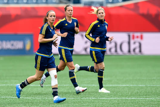 Sveriges Kosovare Asllani