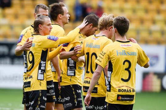 Elfsborgs Simon Hedlund jublar