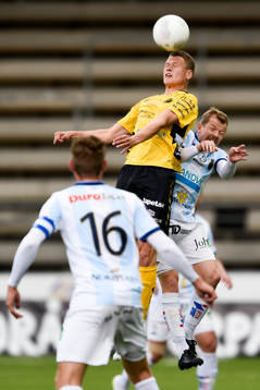 Nickduell mellan Elfsborgs Viktor Claesson och Gefles Jonas
