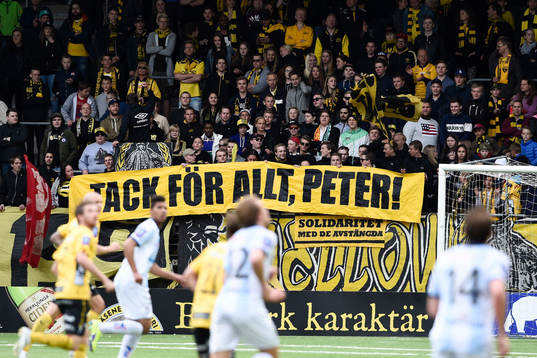 Elfsborgs supportrar med banderollen "Tack för allt,