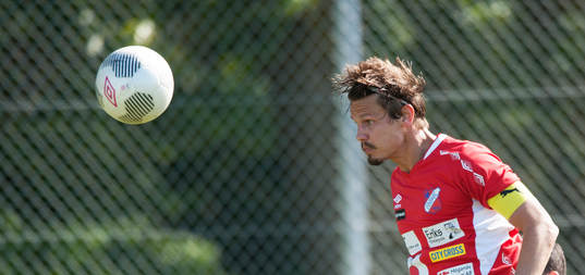 Höganäs Fredrik Lindgren i matchen i division 2 Västra