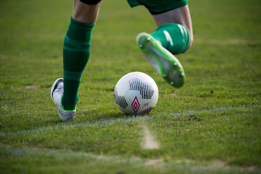 Bollkontroll i matchen i division 2 Västra Götaland