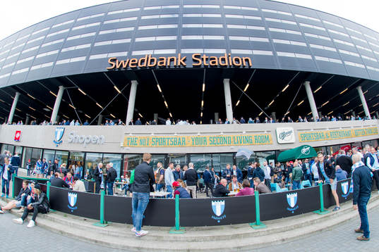 Exteriör över Swedbank Stadion och O'learys