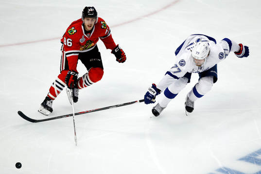 Chicago Blackhawks center Teuvo Teravainen (86) and Tampa