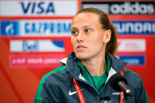 Australiens Emely van Egmond