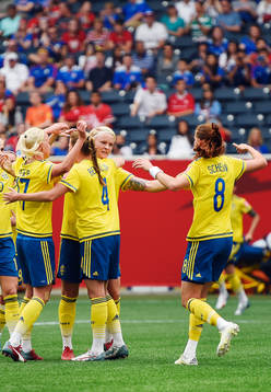 Sveriges Sofia Jakobsson, Caroline Seger, Emma Berglund,