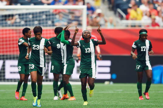 Nigerias Ngozi Okobi jublar