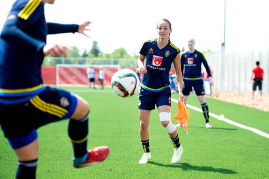 Sveriges Kosovare Asllani