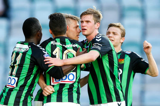 GAIS Patrik Ingelsten kramas om