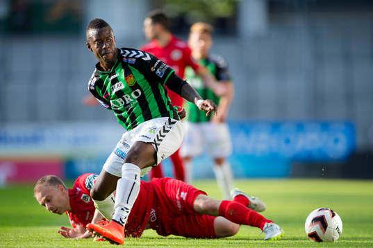 Utsiktens Daniel Forsell faller
