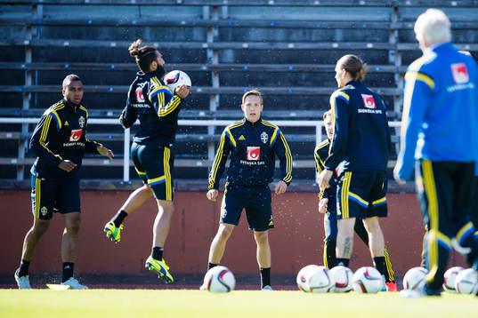 Sveriges Isaac Kiese Thelin, Jimmy Durmaz och Ludwig