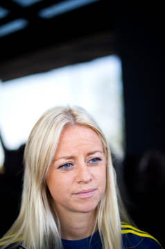 Sveriges Amanda Ilestedt blir intervjuad