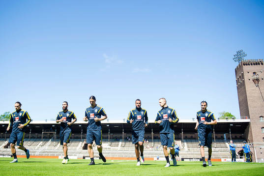 Sveriges Erik Johansson, Jimmy Durmaz, Zlatan Ibrahimovic,