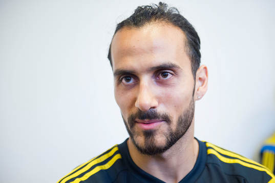 Sveriges Erkan Zengin pratar med media