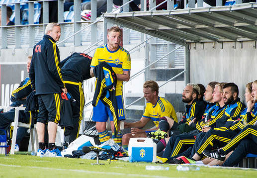 Sveriges John Guidetti byts in