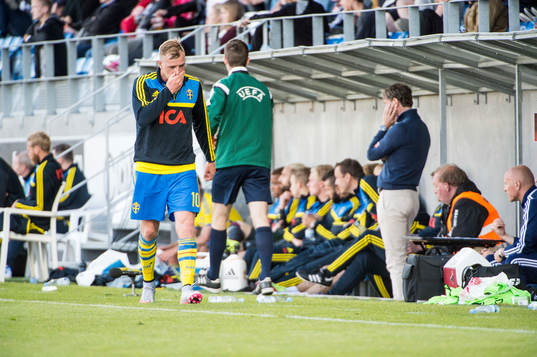 Sveriges John Guidetti byts in